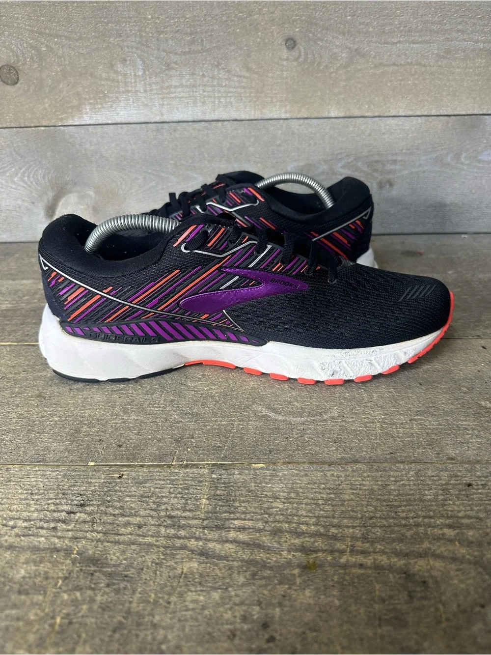 Brooks Adrenaline GTS 19 Women's Size 11.5 B Sneakers Running 1202841B080 Shoes